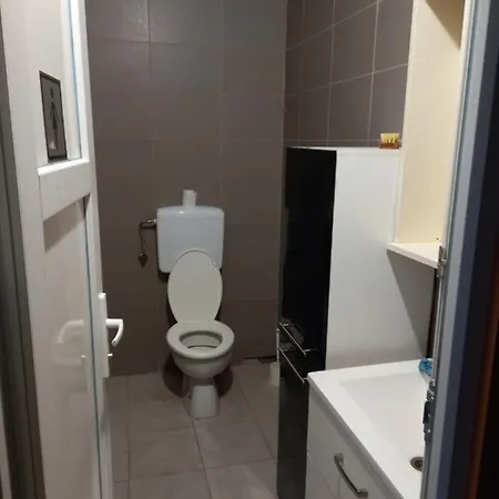 Arthur 3 Guest house *